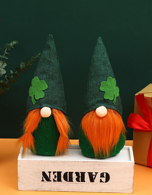 Bild in Galerie-Viewer laden, Irish St. Patrick&#39;s Day legless dwarf Rudolph faceless doll decoration ornaments
