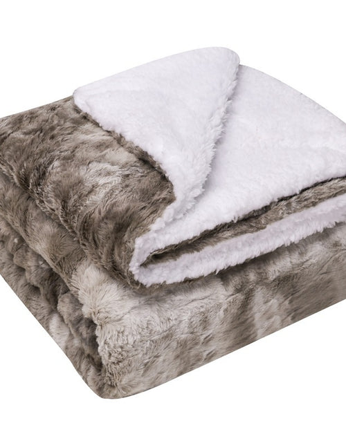 Bild in Galerie-Viewer laden, Thickened Flannel Lamb Wool Composite Double Blanket Leisure Blanket Gift Blanket
