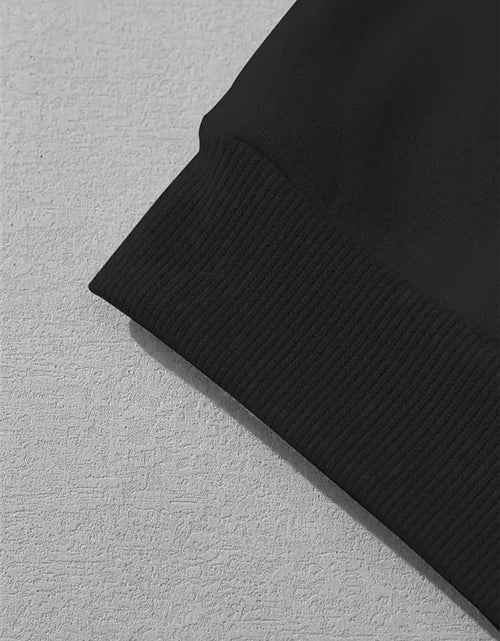 Bild in Galerie-Viewer laden, Kapuzenpullover
