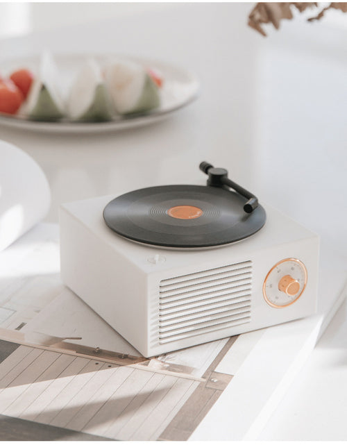 Cargar imagen en el visor de la galería, Minialtavoz portátil inalámbrico retro con fonógrafo y compatible con Bluetooth 

