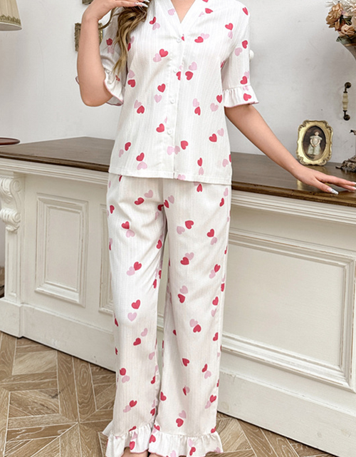 Cargar imagen en el visor de la galería, White Heart Print Crinkle Ruffle Hem Pajama Set
