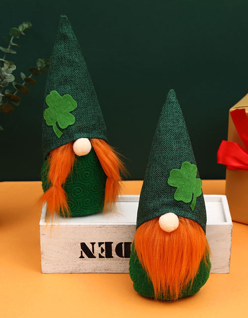 Bild in Galerie-Viewer laden, Irish St. Patrick&#39;s Day legless dwarf Rudolph faceless doll decoration ornaments
