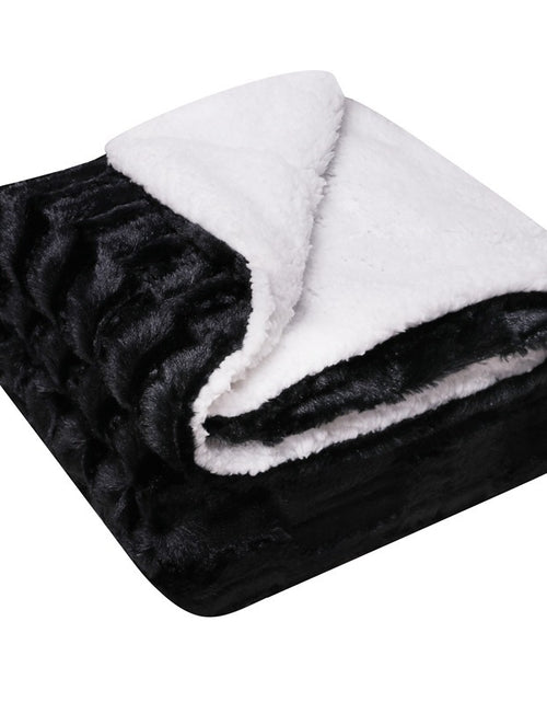 Bild in Galerie-Viewer laden, Thickened Flannel Lamb Wool Composite Double Blanket Leisure Blanket Gift Blanket
