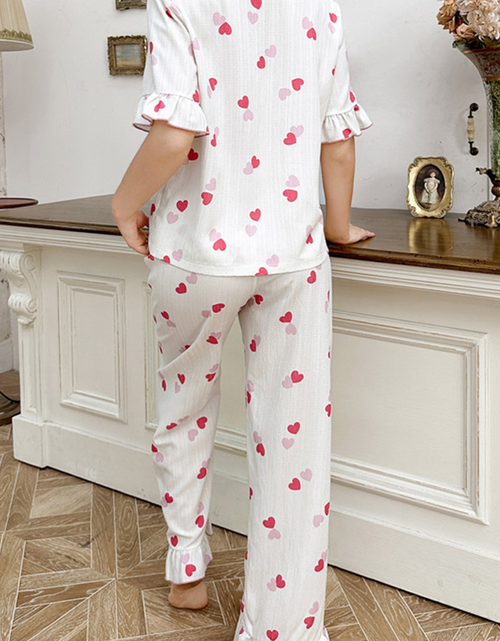 Cargar imagen en el visor de la galería, White Heart Print Crinkle Ruffle Hem Pajama Set
