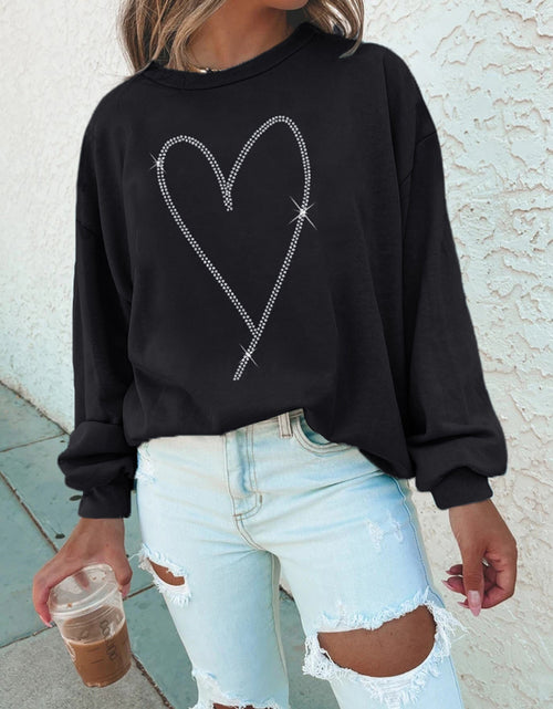 Bild in Galerie-Viewer laden, Black Rhinestone Heart Pattern Valentines Fashion Sweatshirt
