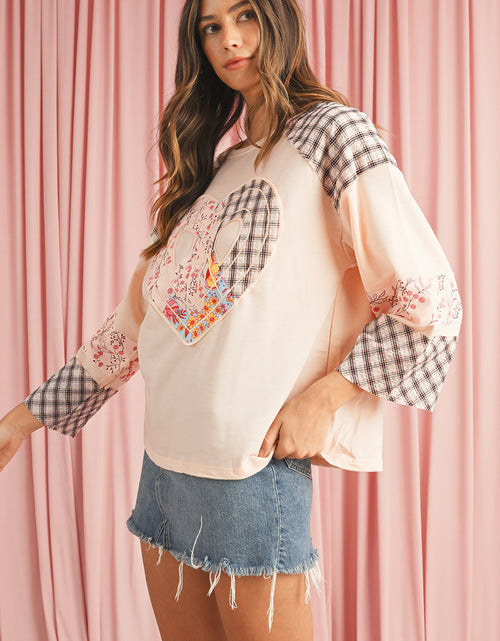 Load image into Gallery viewer, Beige Plaid Floral Patchwork Heart Long Sleeve Top
