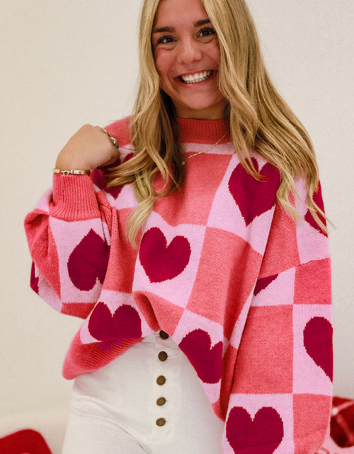 Cargar imagen en el visor de la galería, Pink Love Heart Checkered Valentine Knit Sweater
