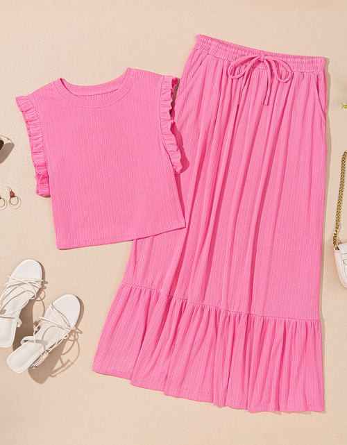 Bild in Galerie-Viewer laden, Bonbon Textured Ruffle Trim Crop Top and Drawstring Skirt Set
