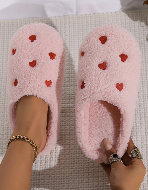 Cargar imagen en el visor de la galería, Pink Heart Shape Embroidered Slip On Plush Slippers
