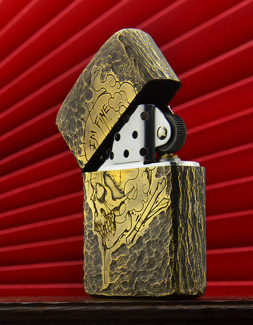 Load image into Gallery viewer, ZORRO Zorro brass side skull kerosene lighter

