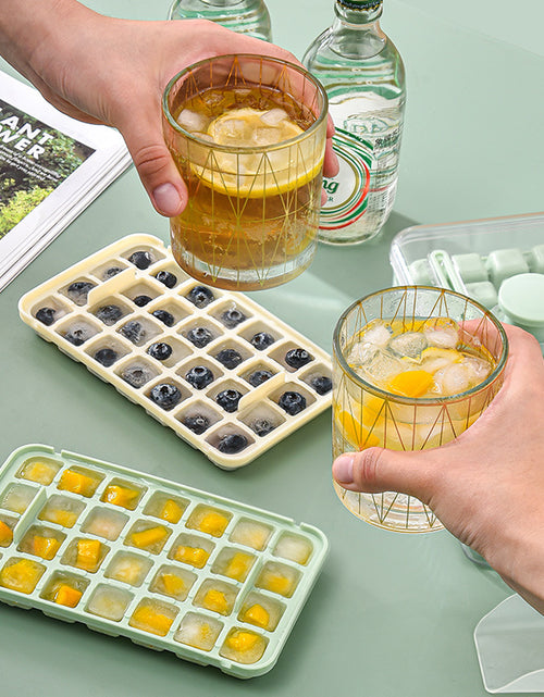 Load image into Gallery viewer, Press Type Ice Cube Ice Box Refrigerator Ice Cube Artifact Silicone Mold With Cover Household Sealed Food Grade Ice Maker
