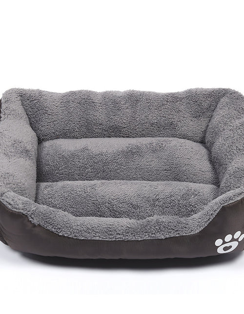 Bild in Galerie-Viewer laden, New, soft, and cozy fleece pet bed. Waterproof bottom. Suitable for small, medium &amp; large pets. Keeps pets warm.
