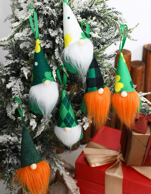 Bild in Galerie-Viewer laden, Irish St. Patrick&#39;s Festival Dwarf Rudolph Charm Green Leaf Festival Faceless Doll Pendant
