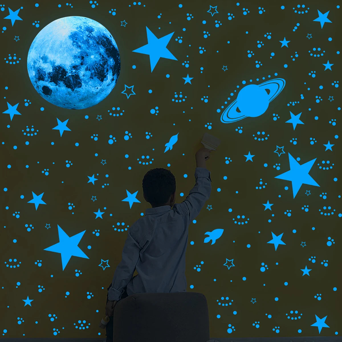 New Luminous Moon Stars Wall Stickers for Kids Room Home Decoration Wall Decals Glow in the Dark Bedroom Ceiling Decor Decals