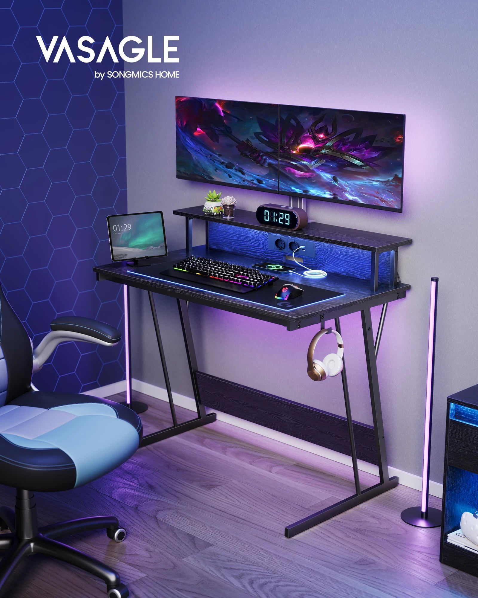 Mesa de juego VASAGLE con iluminación LED, escritorio con regleta de enchufes incorporada, escritorio para computadora, soporte para 2 monitores, dormitorio
