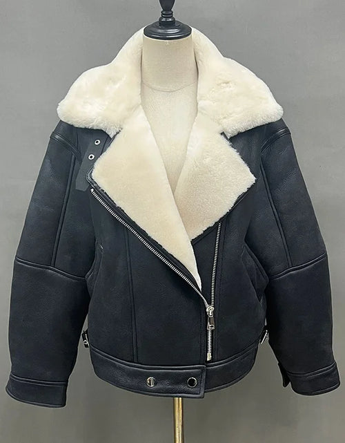 Bild in Galerie-Viewer laden, Hochwertige Lammfelljacke Damenmode Schaffell Leder Echtwolle gefüttert Dicker warmer Wintermantel
