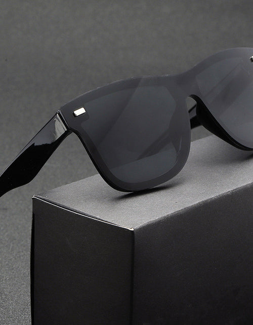 Load image into Gallery viewer, Sun Glasses Men&#39;s Colorful Reflective Windshield
