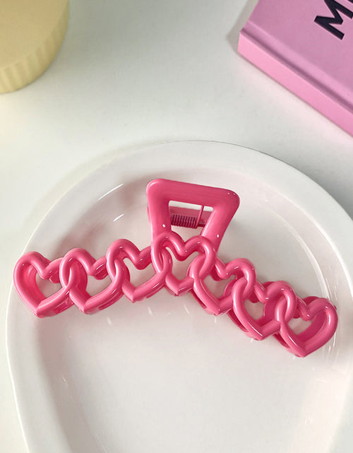 Cargar imagen en el visor de la galería, Rose Red Valentines Heart Shaped Large Hair Claw
