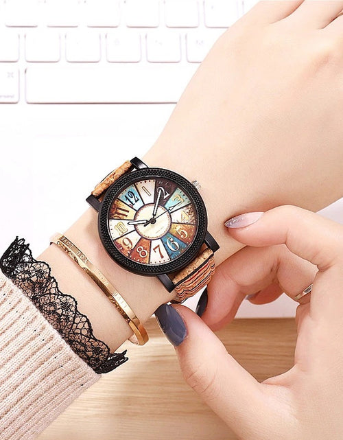 Load image into Gallery viewer, Casual Vintage Leather Women Quartz Wrist Watch Gift Clock
