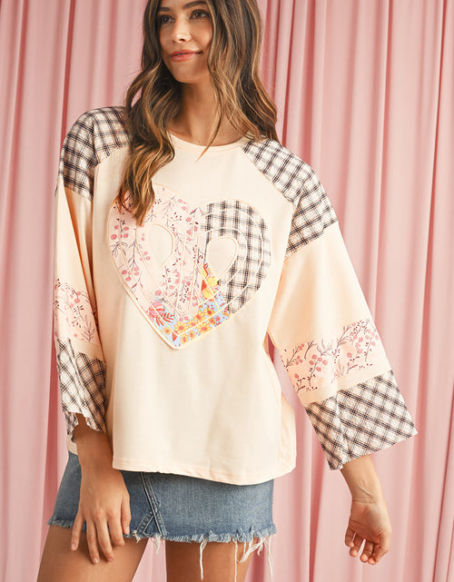 Load image into Gallery viewer, Beige Plaid Floral Patchwork Heart Long Sleeve Top
