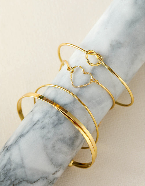 Bild in Galerie-Viewer laden, Gold Heart Geometric Knot Open Cuff Bracelet 4-piece Set
