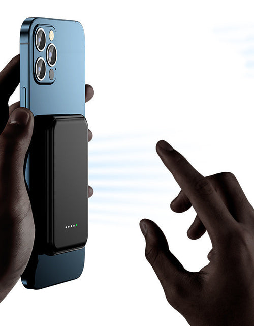 Load image into Gallery viewer, Mini Fast Charging Magnetic Wireless Power Bank 5000 MAh Portable
