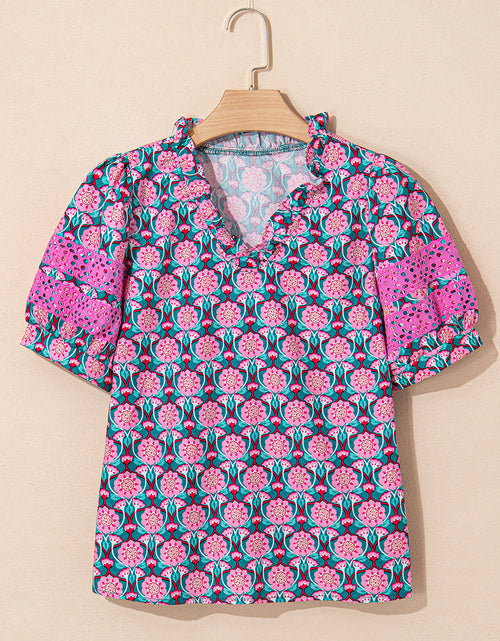 Cargar imagen en el visor de la galería, Sachet Pink Frill V-Neck Abstract Print Puff Sleeve Top
