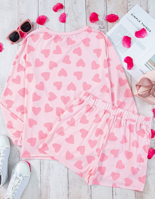 Cargar imagen en el visor de la galería, Pink Heart Print Long Sleeve Top and Shorts Loungewear Set
